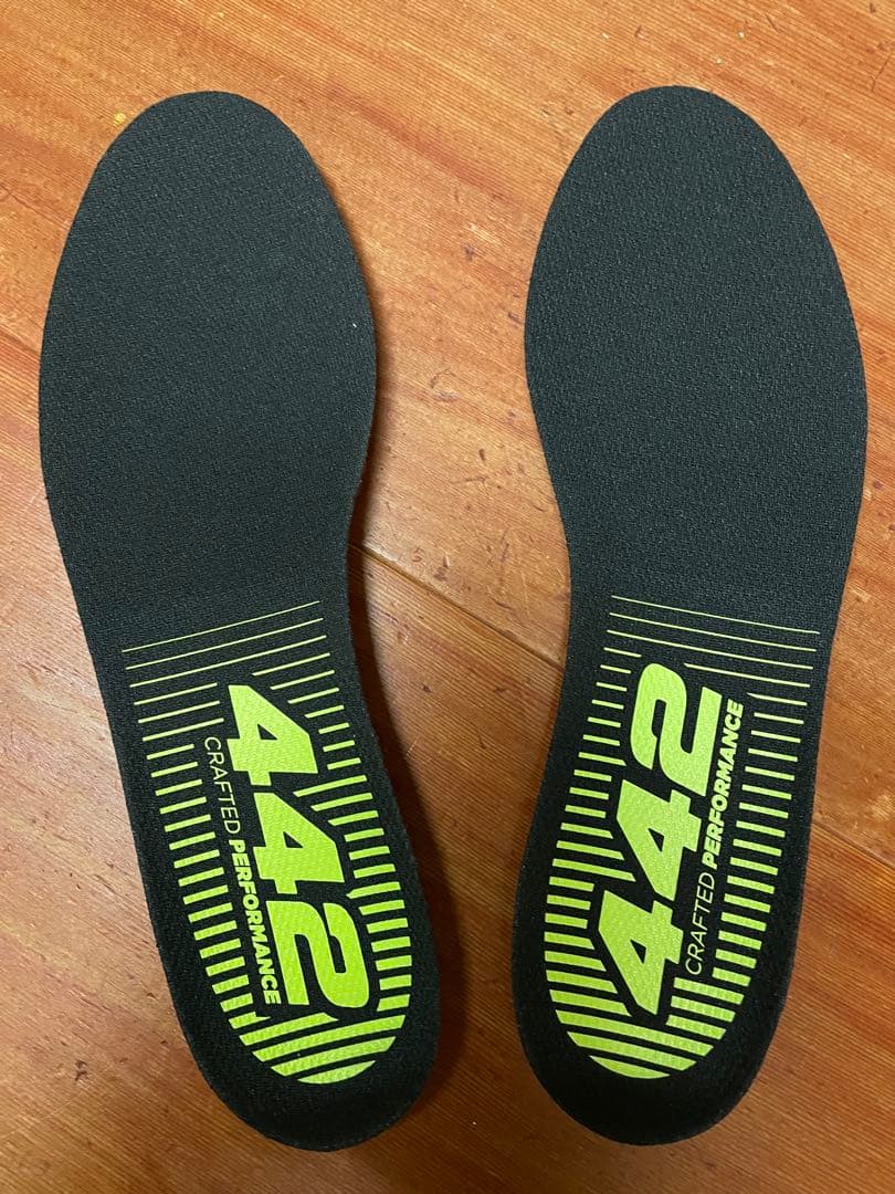 ⭐︎美品⭐︎New Balance 442V2 PROサッカースパイクホワイトピンク