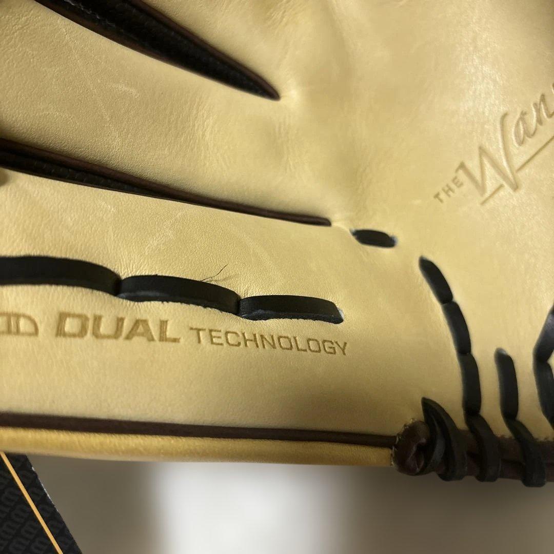 定価税込30800円！ウィルソン　ワナビーヒーロー　左　オールラウンド新品未使用