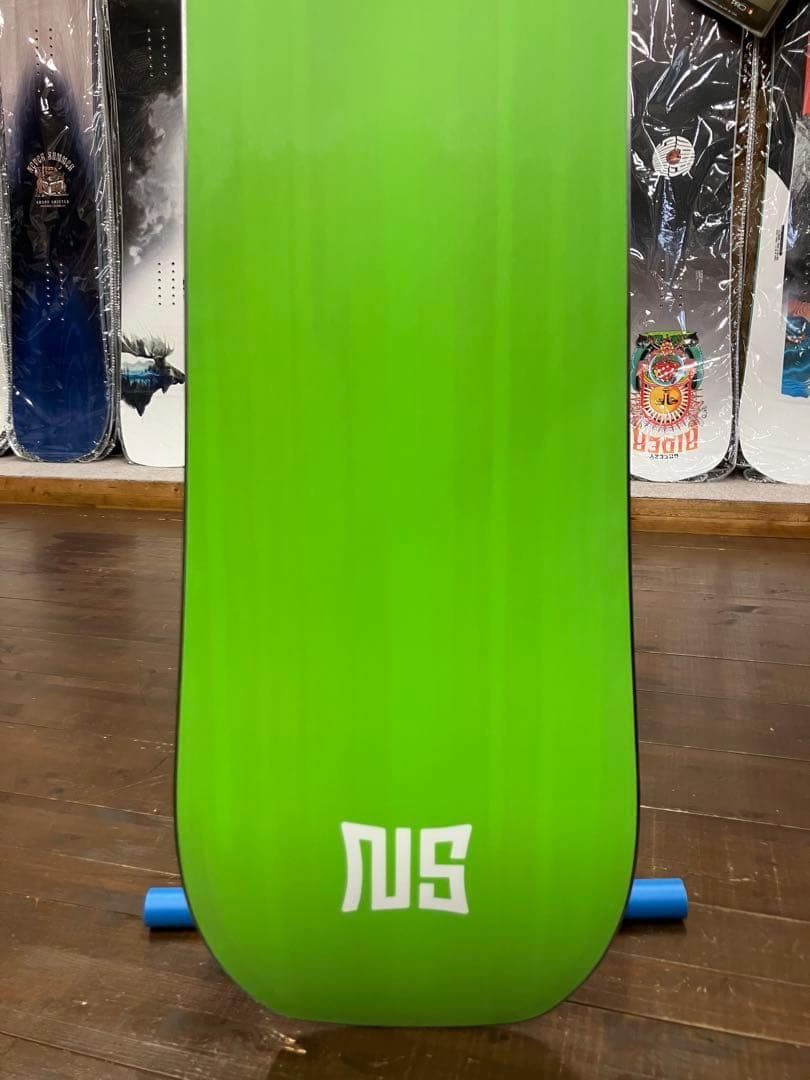 【新品】25-26 NEVER SUMMER TROOPER 151