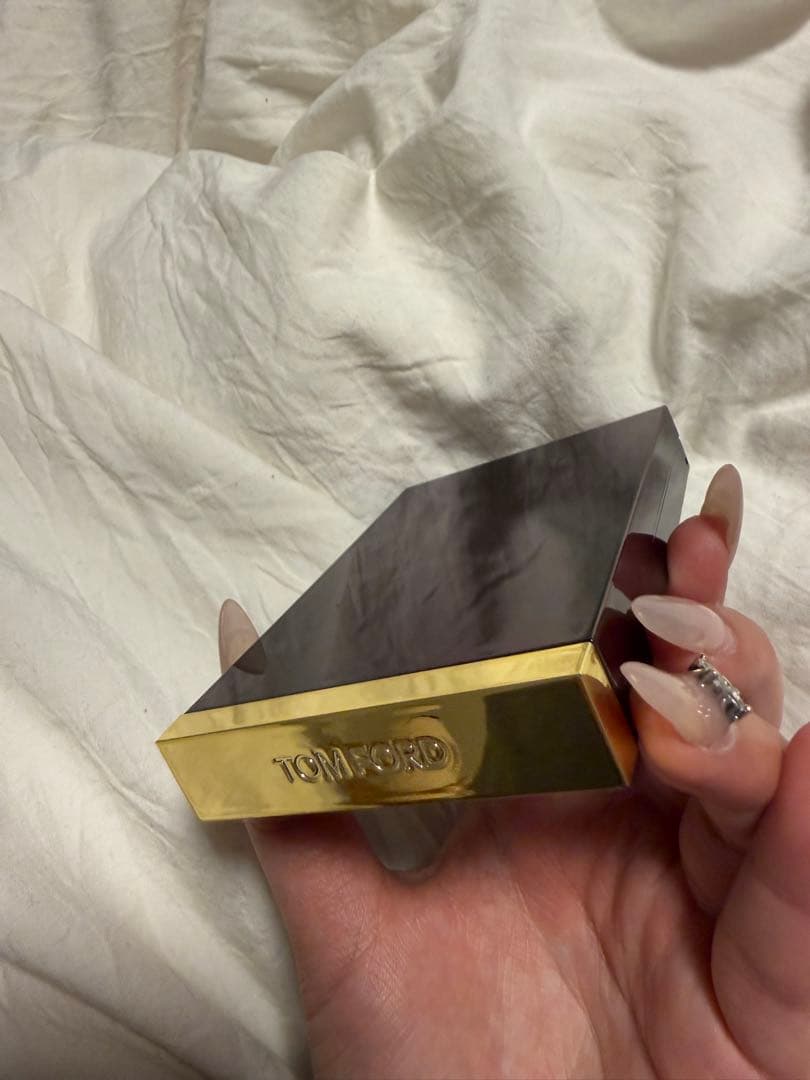 TOM FORD アイカラー クォード インソレント ローズ