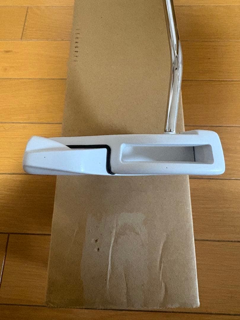 テーラーメイドスパイダーゴーストパター33インチ