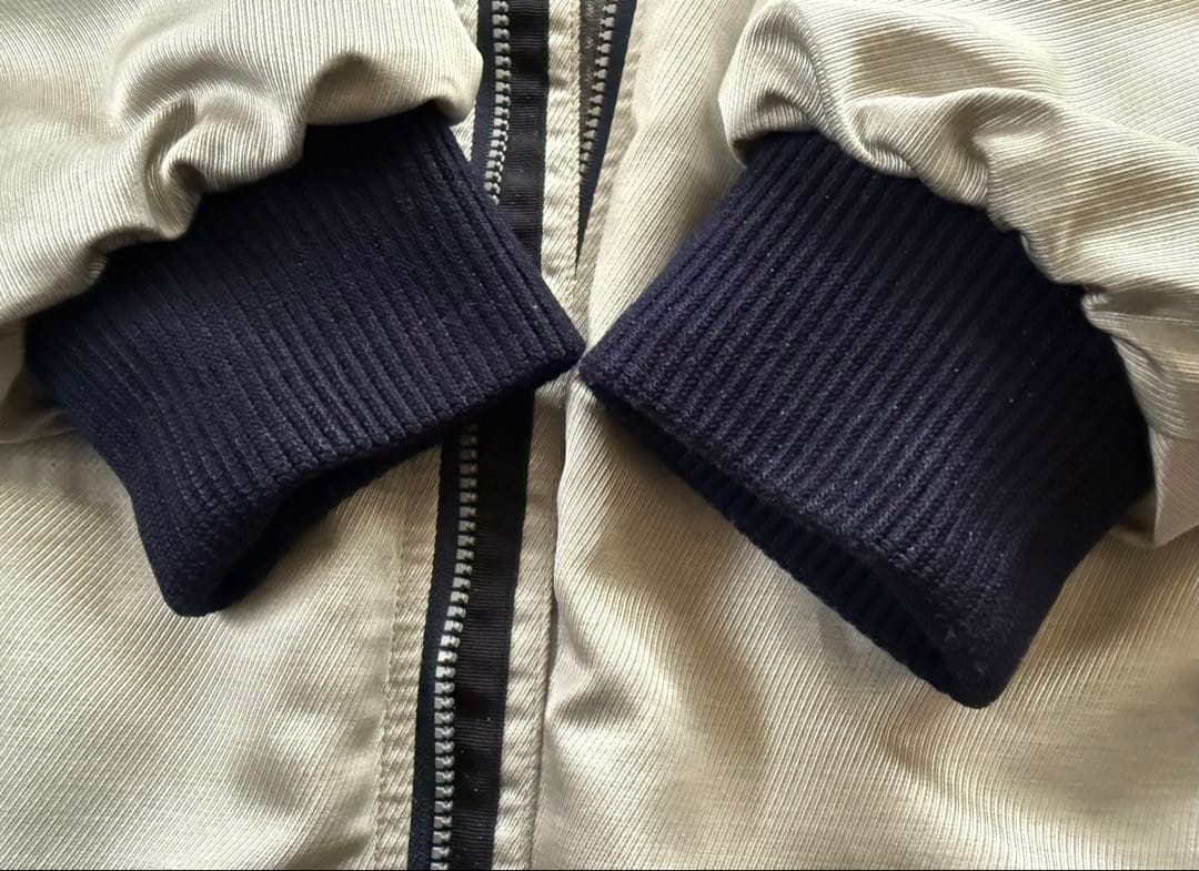 カッコいい！KAPPA厚手シルバーウインドブレーカー上下セット