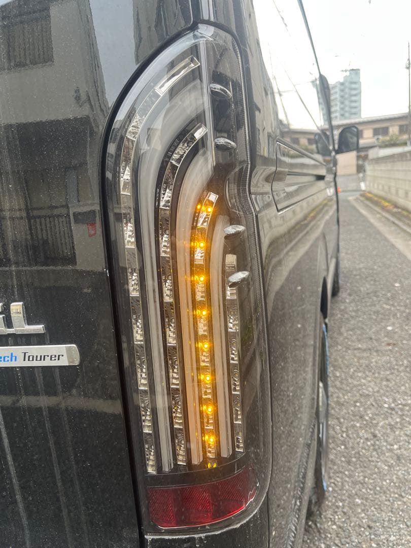 Eagle Eyes TY788 ハイエース 200系 LEDテールランプ 左右