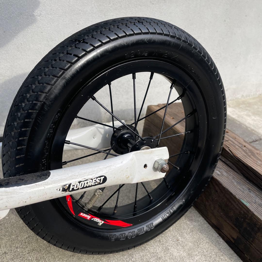 ストライダースポーツ　ムラサキスポーツ限定カラー　サドルタイヤカスタム済み