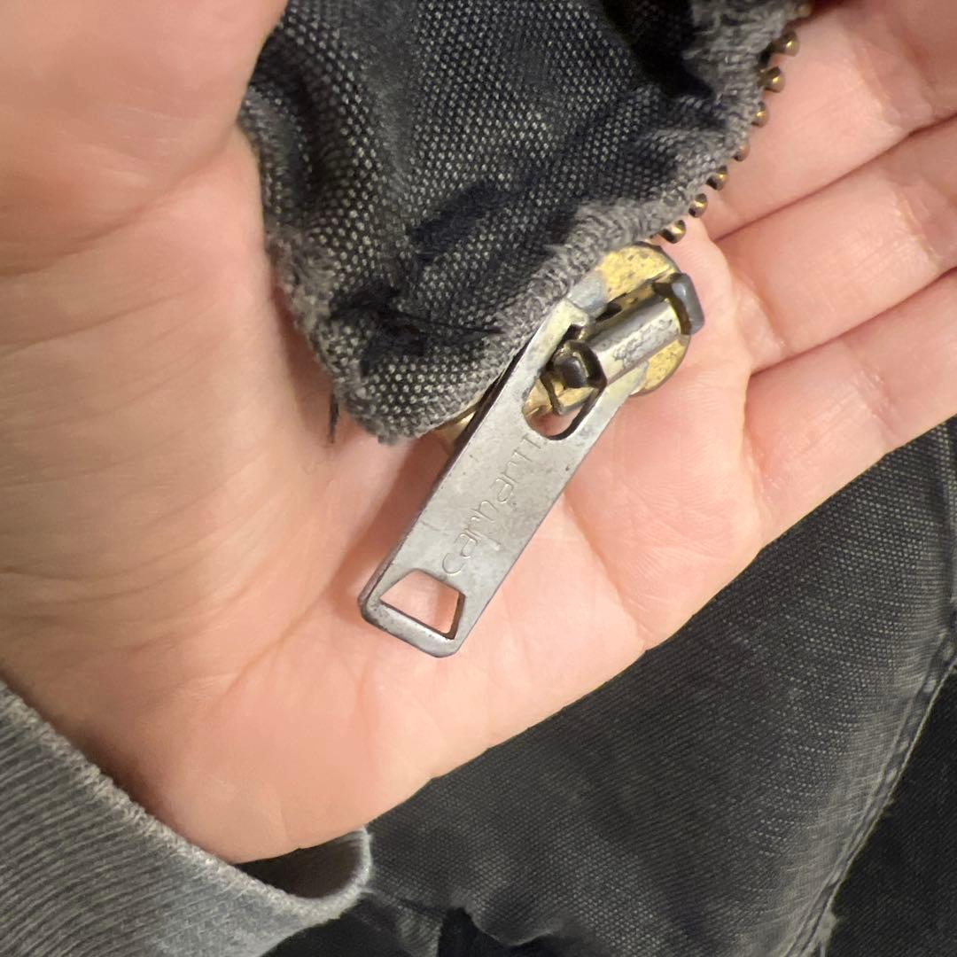 カーハート Carhartt アクティブジャケット グレー ダメージ