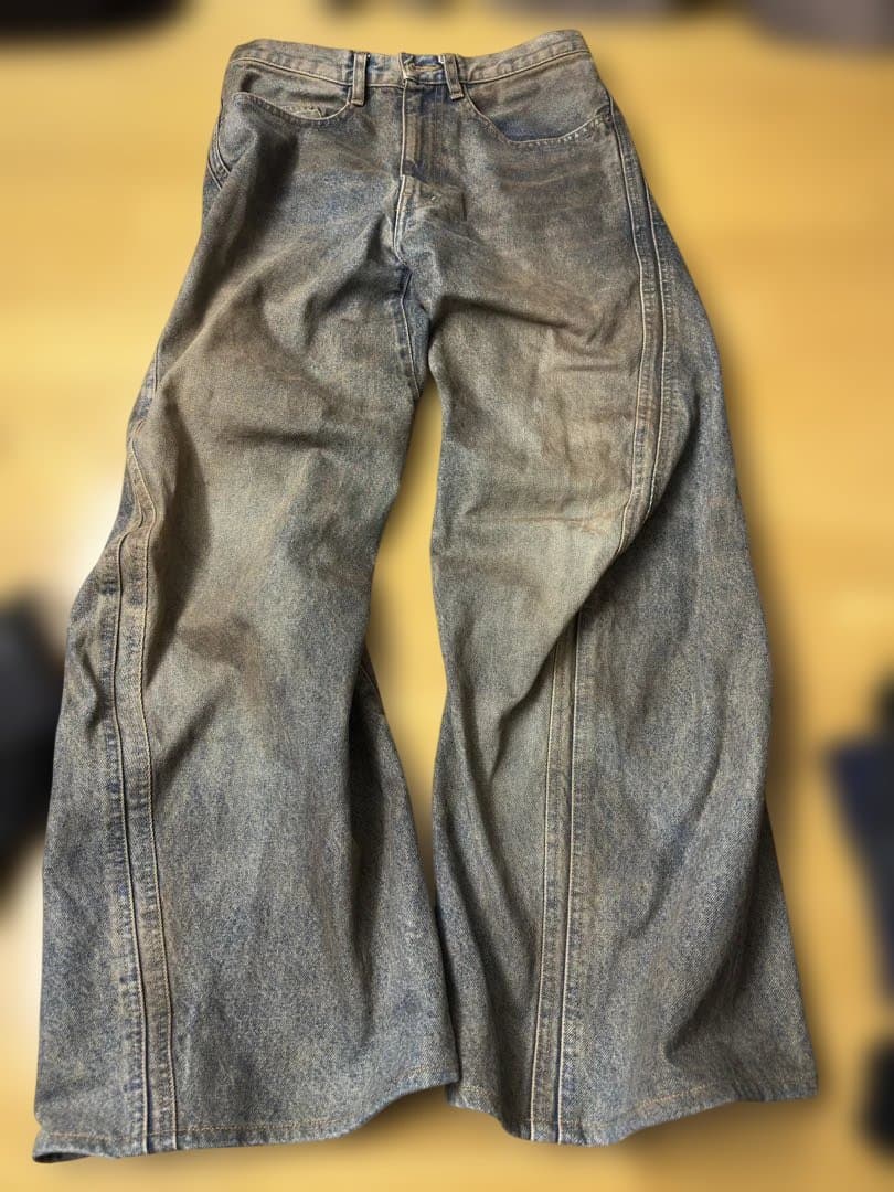 ジ*ン様 NVRFRGT ワイドレッグデニム