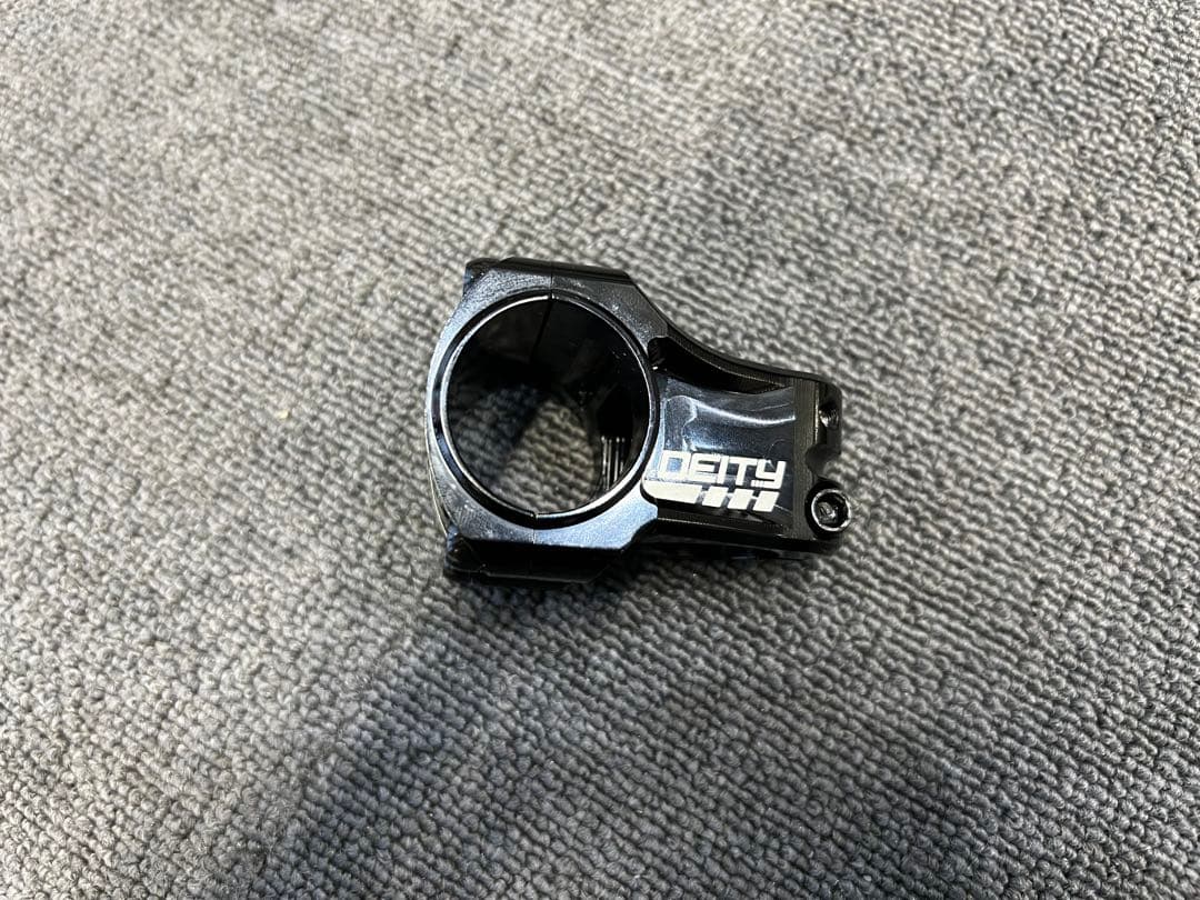 DEITY ディエディー 35mmクランプ　35mm長さ　ステム 中古美品