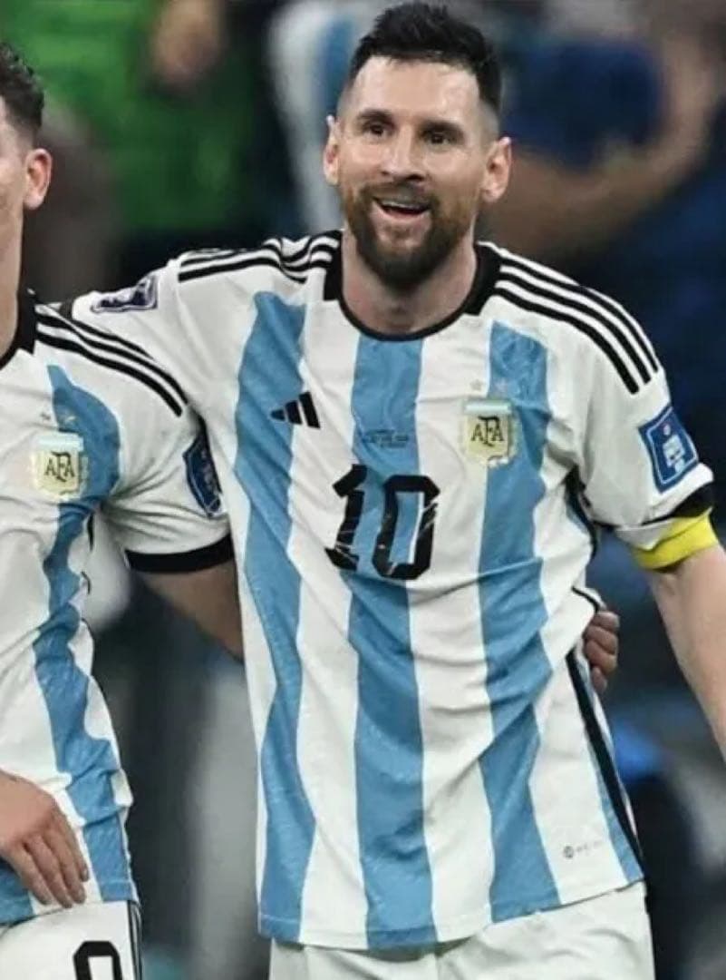 アルゼンチン代表２０２２W杯決勝　マッチデイ付き＆ W杯パッチ付き メッシ＃１０