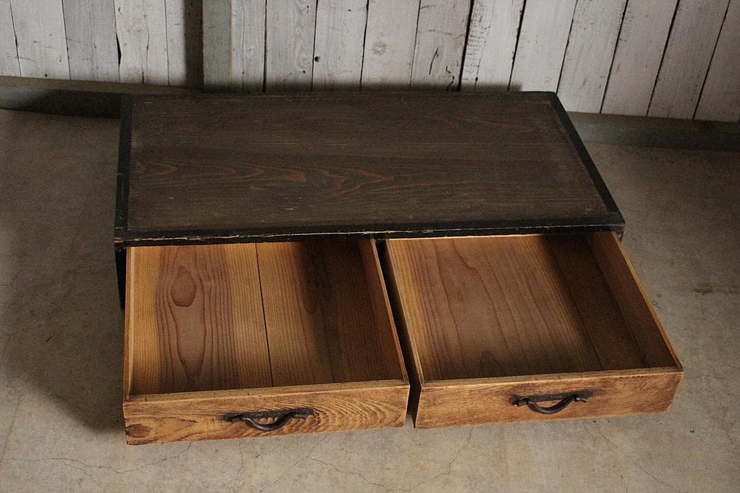 味のある木製の引き出し　2杯　サイドテーブル　作業台　収納　古家具　古民家