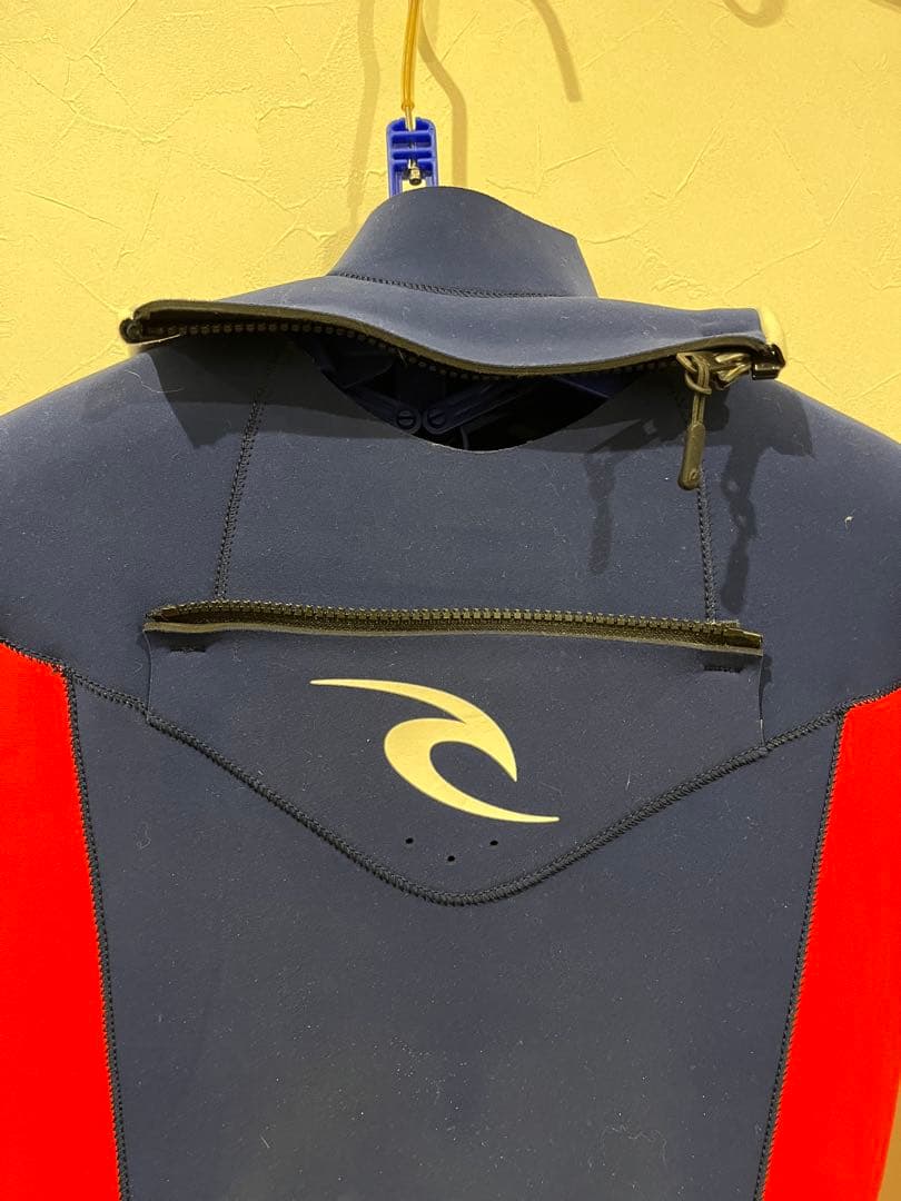Rip Curl フルスーツ ネイビー/レッド　春秋用　ハンガー付き