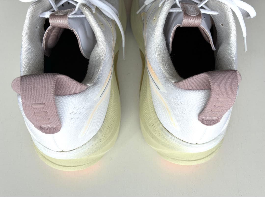 アシックス GEL-KAYANO32 ゲルカヤノ32 白 27.0cm