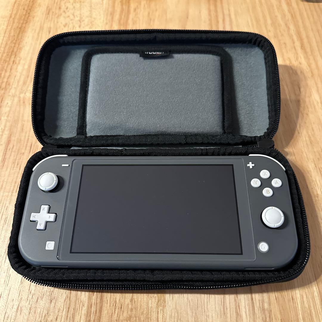 Nintendo Switch LITE グレー　ソフトケース付き