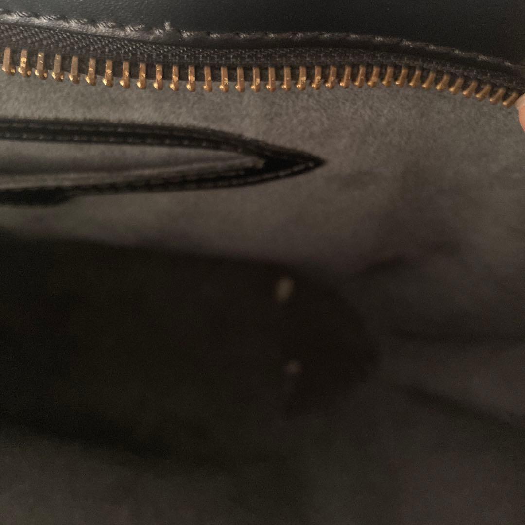 LOUIS VUITTON エピサンジャック