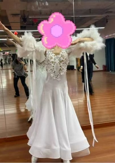 オーダーメイド　羽根フロート 社交ダンス衣装　スタンダードドレス 羽根フロート付