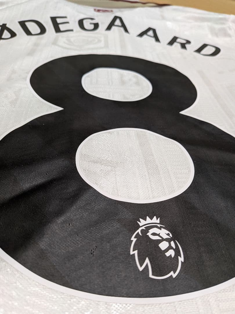 アーセナル　ウーデゴール　ユニフォーム