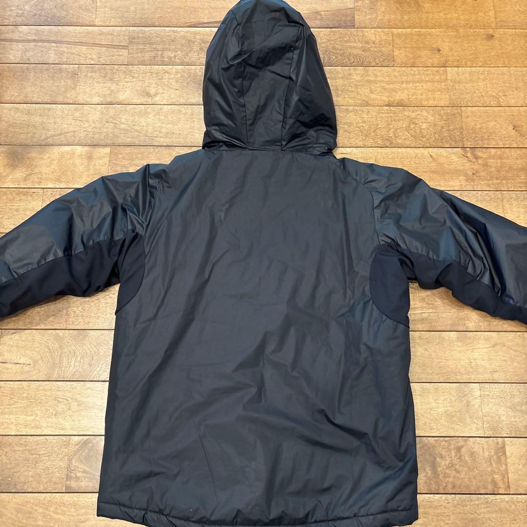 【極美品】アスレタ 中綿 ナイロンジャケット ウィンドブレーカー パーカー M
