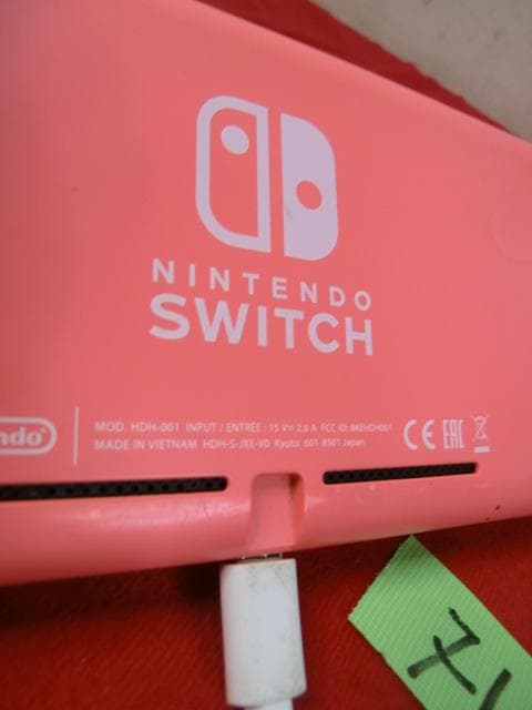 71：Nintendo Switch Lite HDH-001　ジャンク