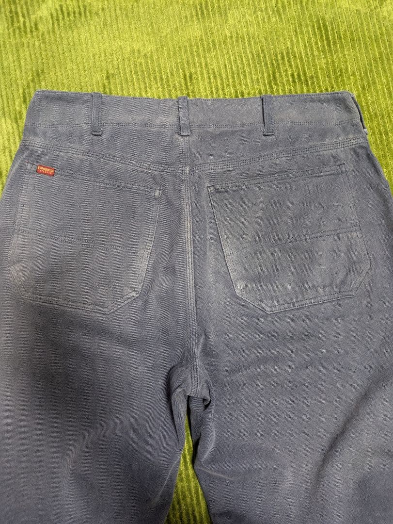 希少 patagonia トルコ製 ワークパンツ ヌエボ フリーレンジ　ネイビー