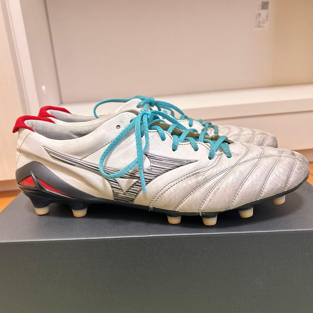 サッカースパイク　Mizuno　モレリアNEO Ⅳ JAPAN 箱、袋有り