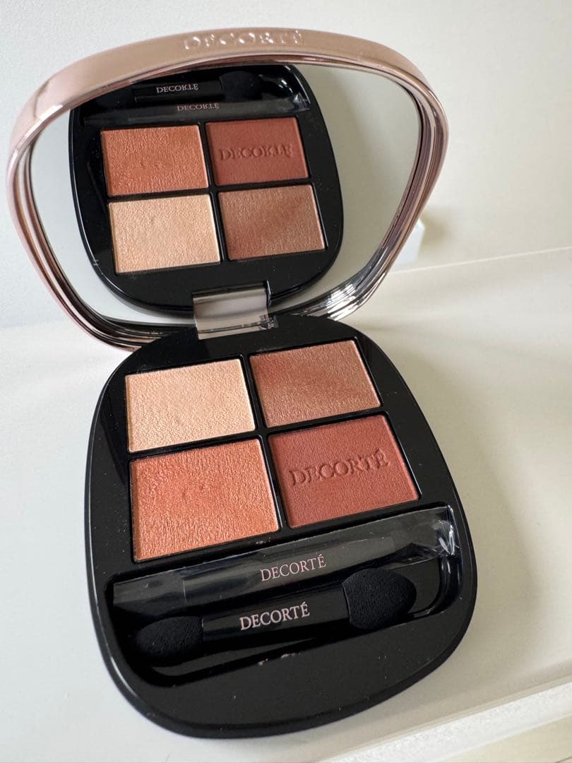 コスメデコルテ スキンシャドウ デザイニング パレット アイシャドウ 07