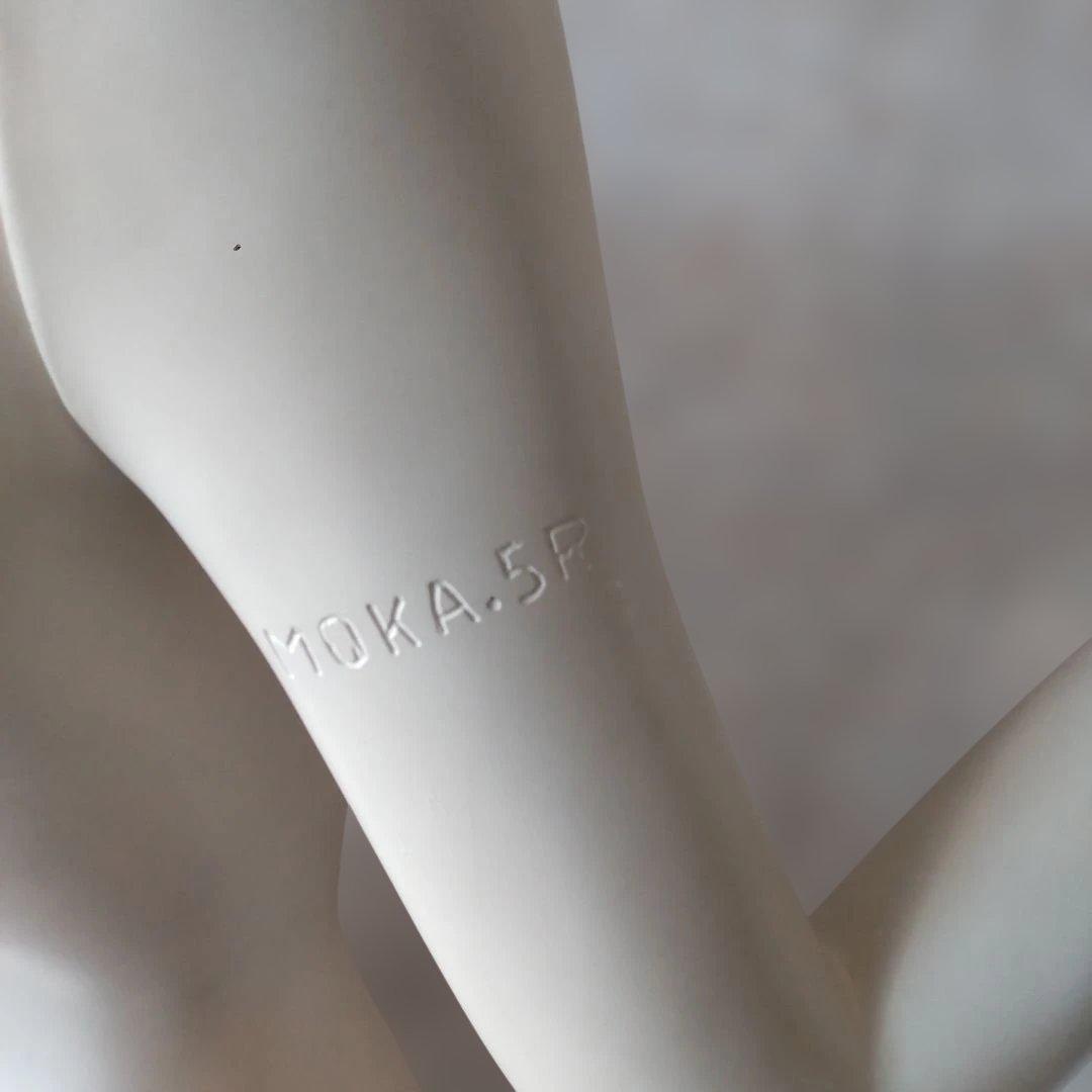 ①女性用ホワイトマネキン立ちポーズ 黒ヒール付き177cm