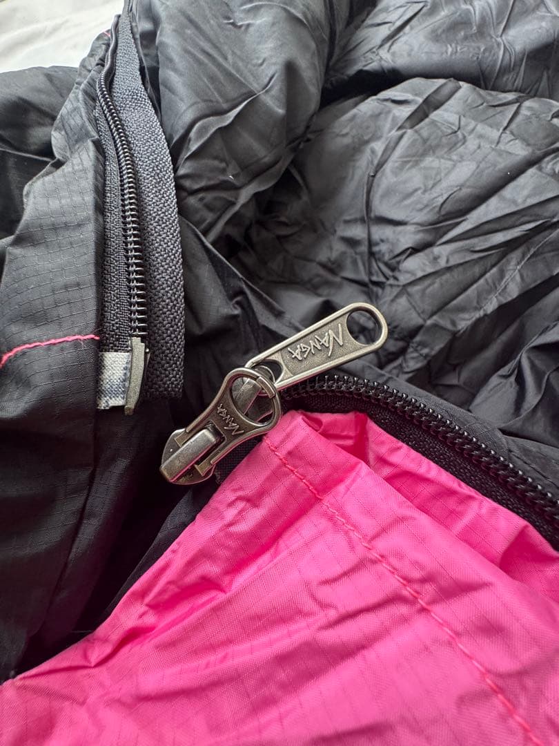 【美品】NANGAシュラフ450DX(ピンク×ブラック)サイズM