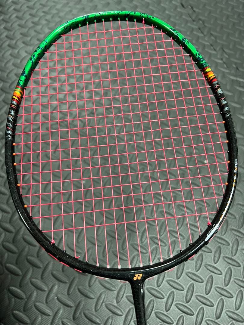 【YONEX】美品 アストロクス99pro 4ug5 3世代