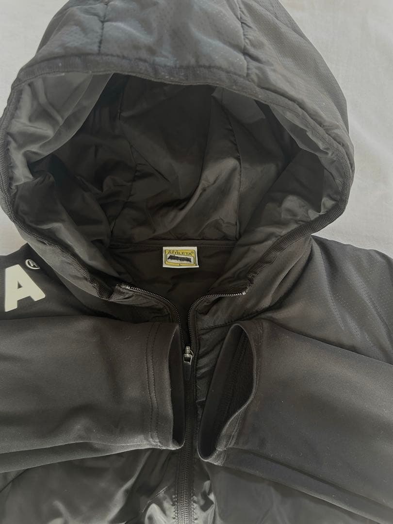 ATHLETA中綿ウォームウェア上下セット 黒 サイズＬ