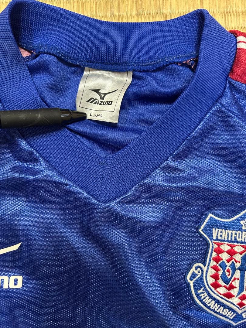 ヴァンフォーレ甲府ユニフォーム10番ユニフォームとパンツ2個