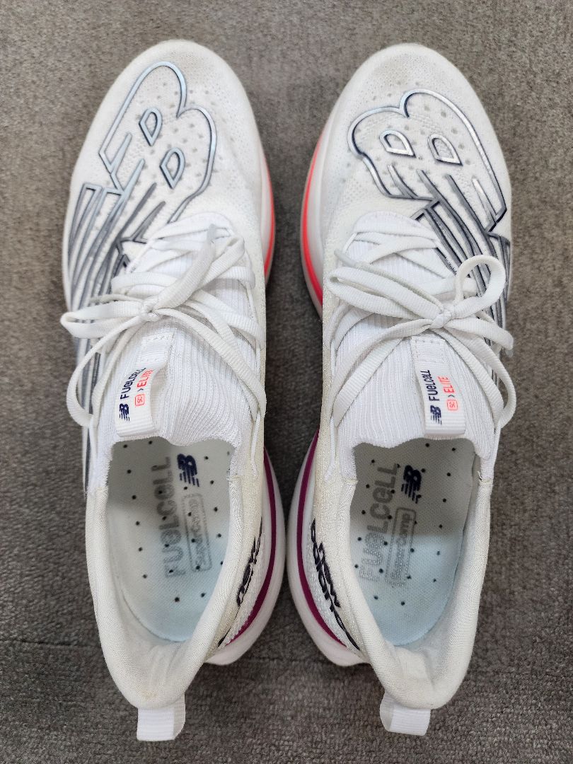 スパイク・シューズ New Balance FUELCELL SuperComp ELITE