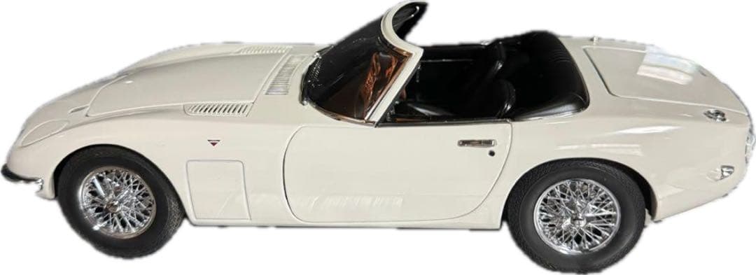 パ*ゴ様 トヨタ 2000GT 007 絶版　1/18 箱あり　 オートアート製
