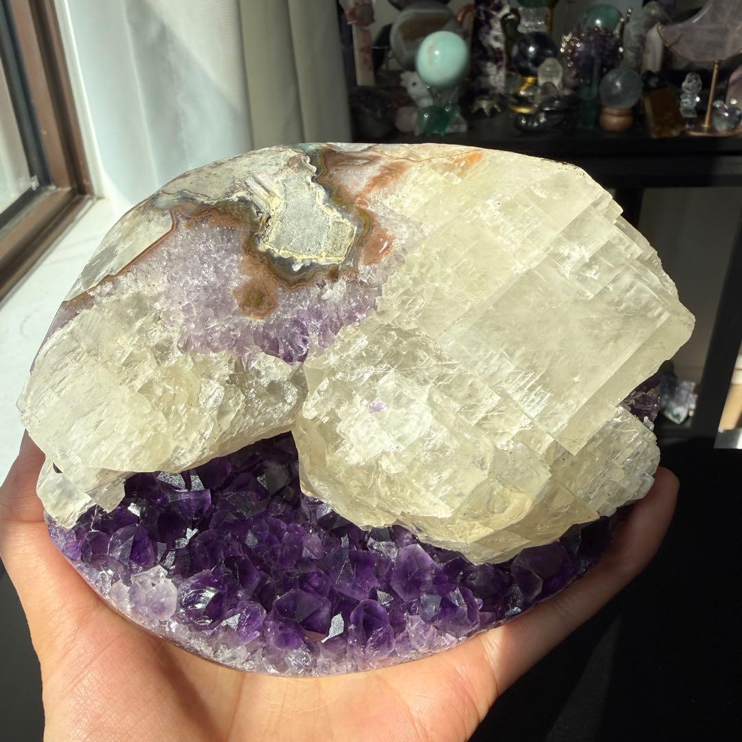 天然石カルサイト共生アメジストの原石　置物　NO.031905