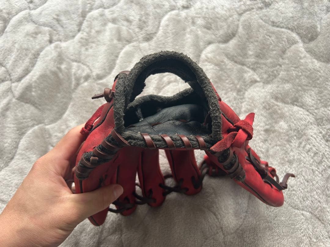 ナイキ　NIKE 野球グローブ 赤　右投用　内野手用グローブ　廃盤　激レア