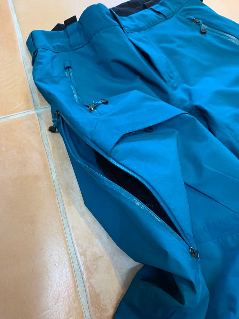 HAGLÖFS　スキーパンツ　Sサイズ相当