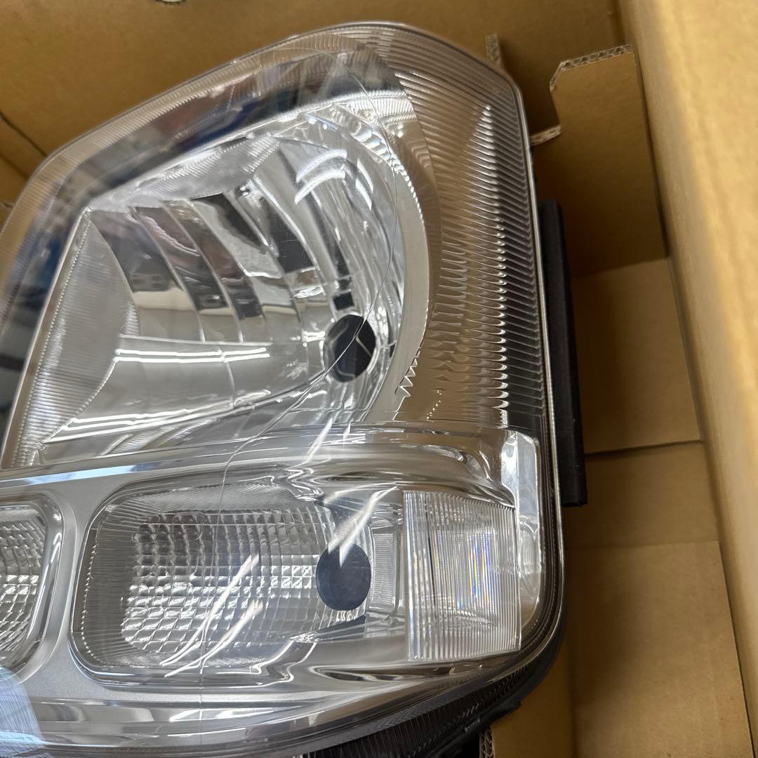 DA17 エブリィ左ヘッドライト