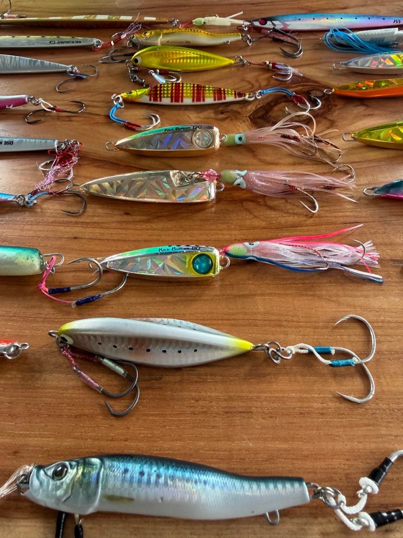 大*空様 釣り道具ジグ！中古26本セット！オマケ付きケース2個！早い者勝ち！