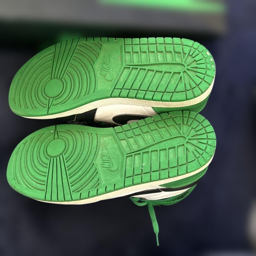 NIKE エアジョーダン1レトロハイOGスニーカー