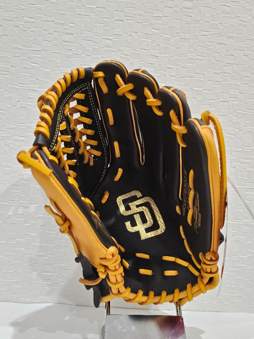 【新品未使用】ローリングス グローブ 軟式オールフィールダー用 (パドレス)