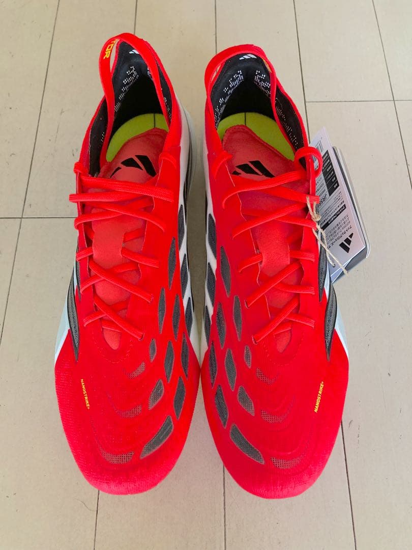 プレデターエリートFT HGAGジャパン 白✖️赤　25.5㎝　新品。