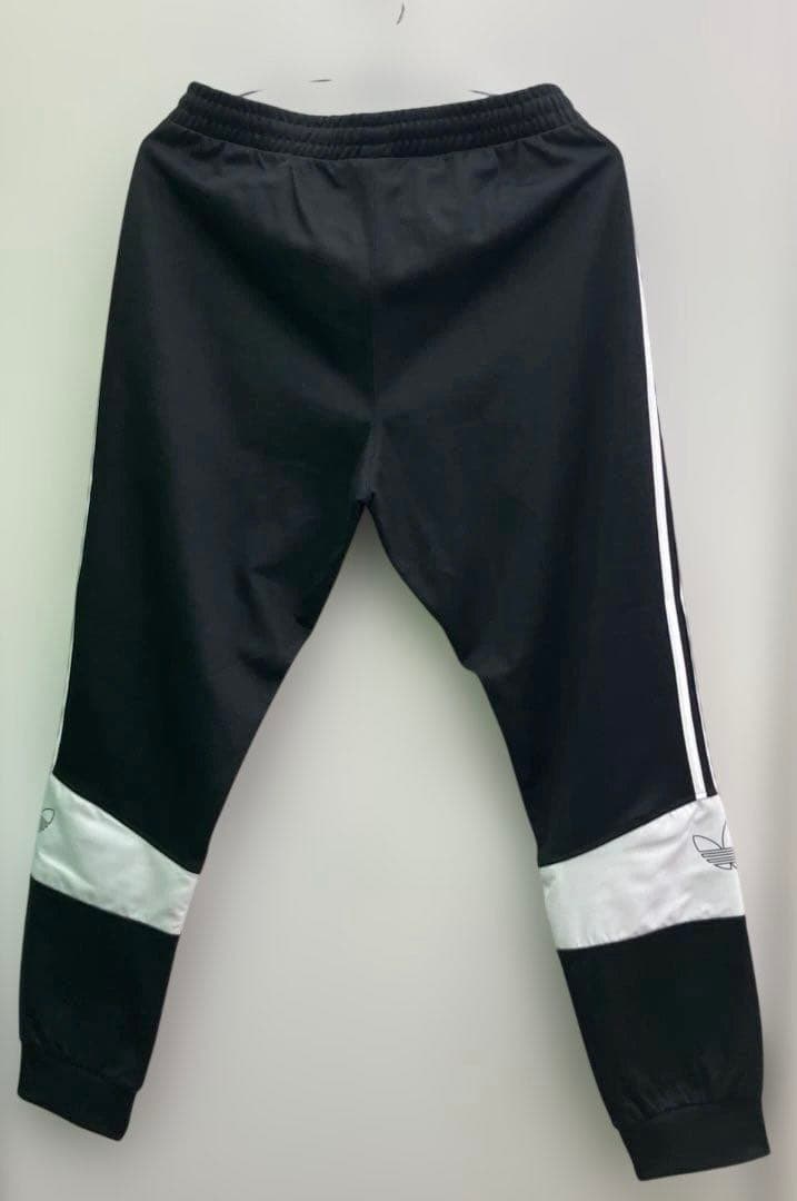 希少‼️新品未使用【アディダス】セットアップ　トラックジャケット　刺繍