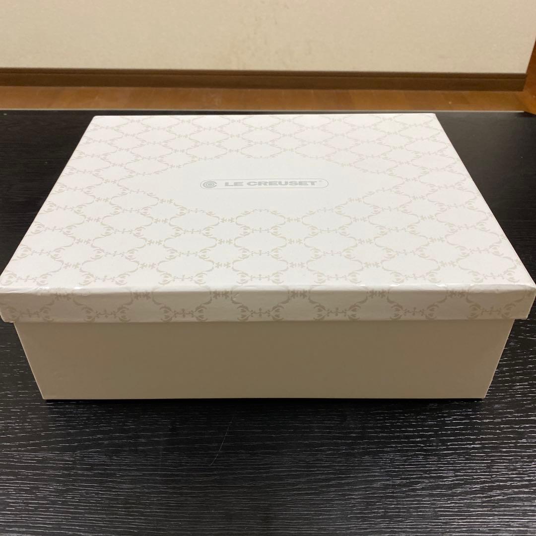 ルクルーゼ　ペアテーブルウェアセット