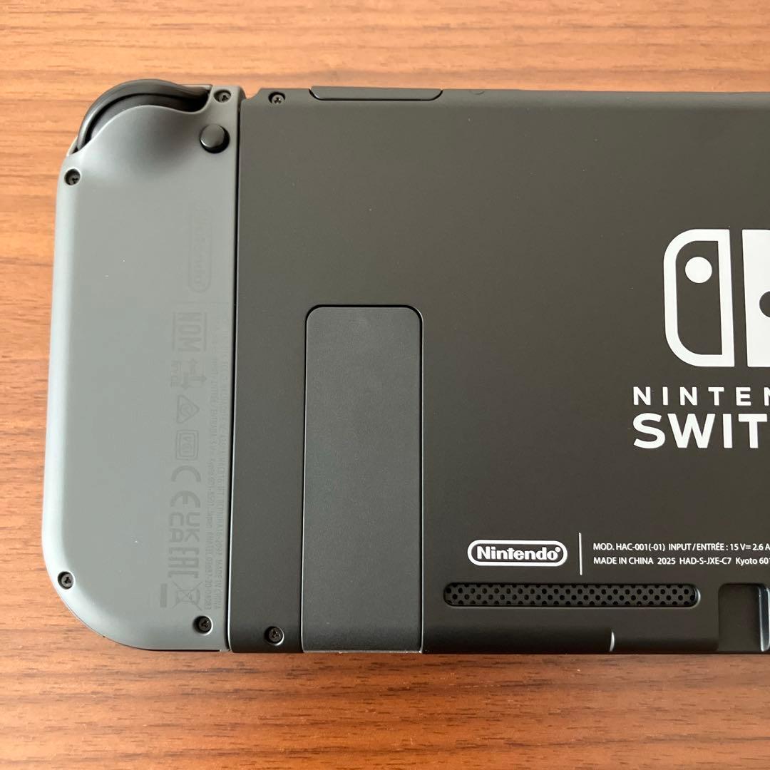 【美品】Nintendo Switch カスタマイズモデル グレー ケース付き