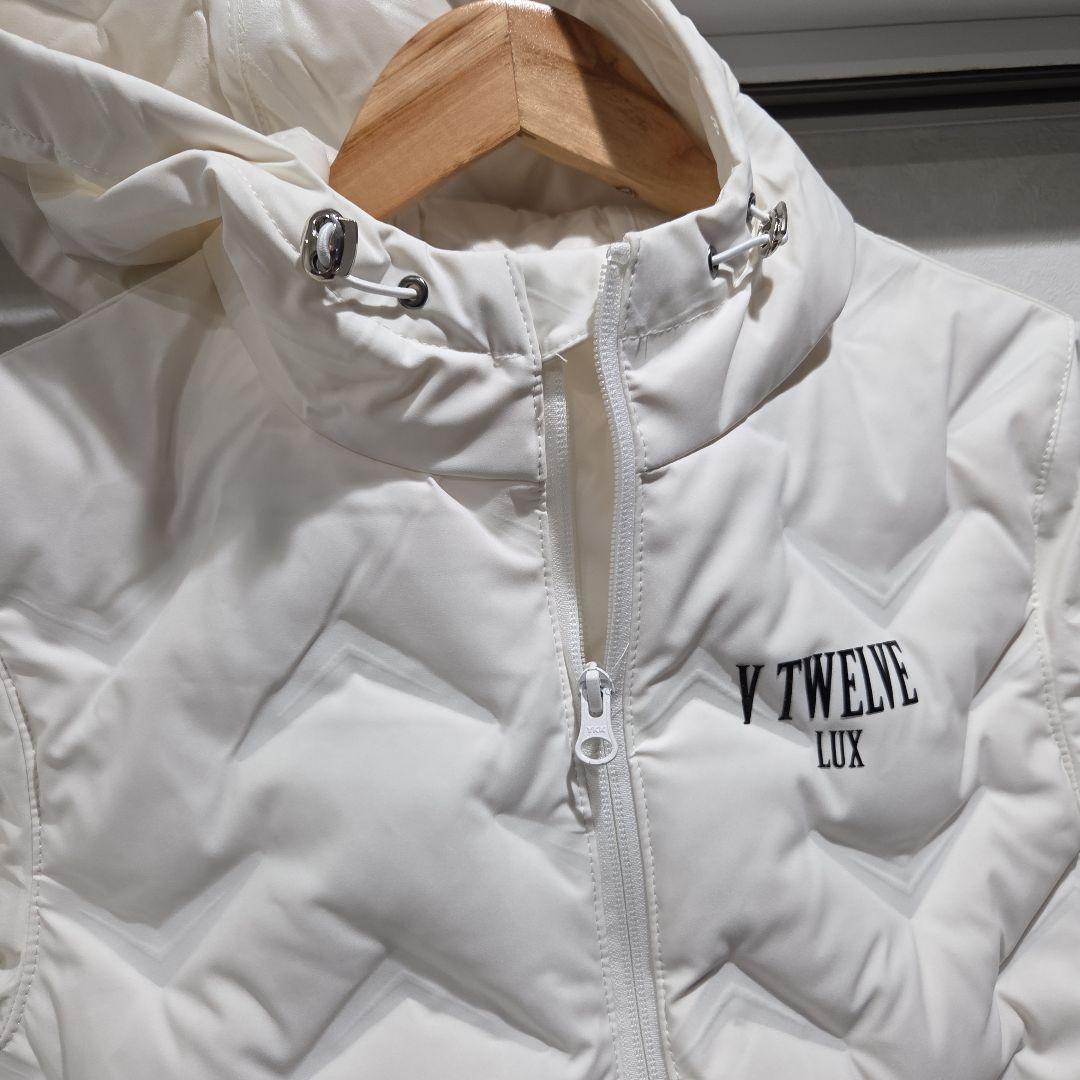 Twelve Lux フード付きダウンジャケット ホワイト