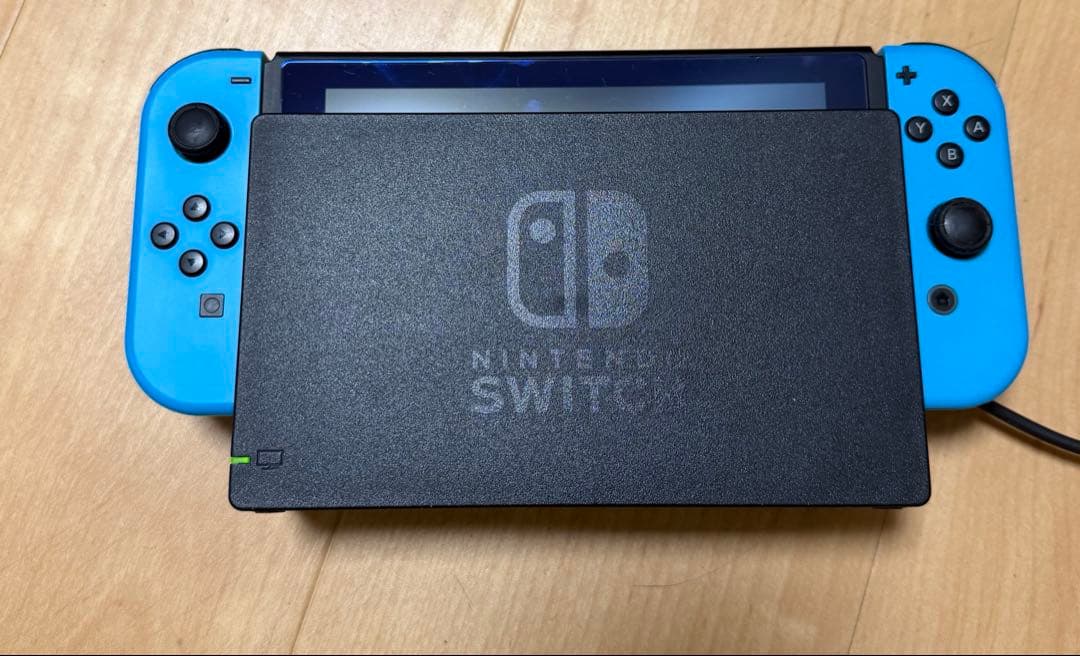 ゆー任天堂Switch本体Joy-Con、ドック付き
