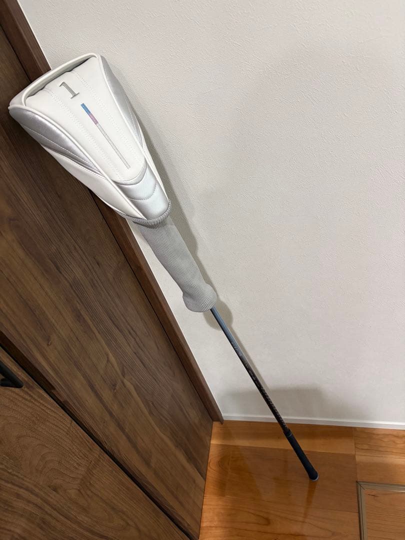 未使用　XXIO13ドライバー 12.5度 傷防止コーティング済み