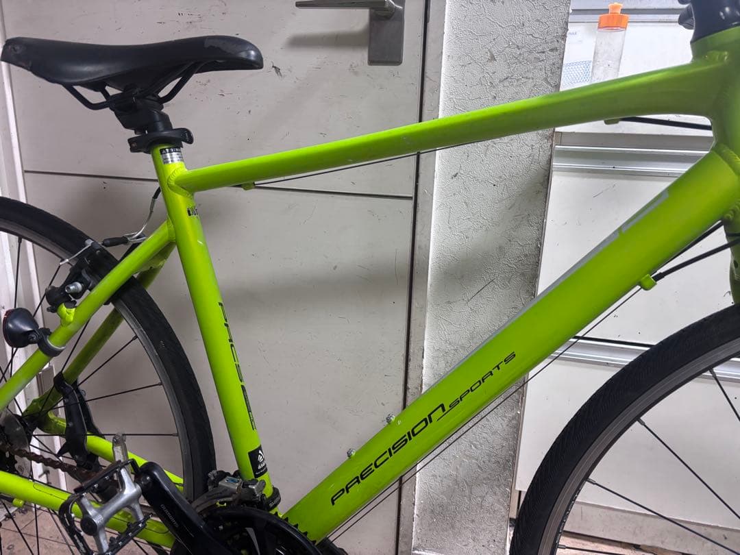 Precision クロスバイク 21段変速 ライムグリーン