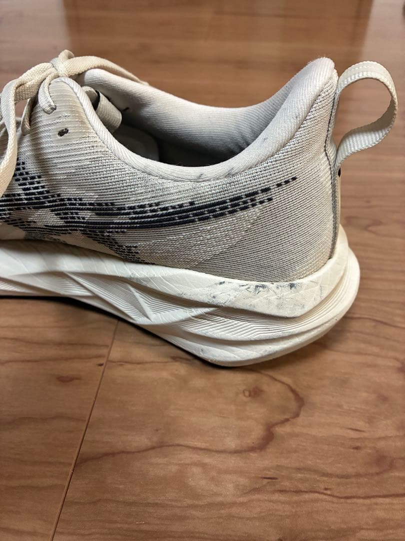 アシックス　NOVABLAST 5 26.5センチ　ノバブラスト5