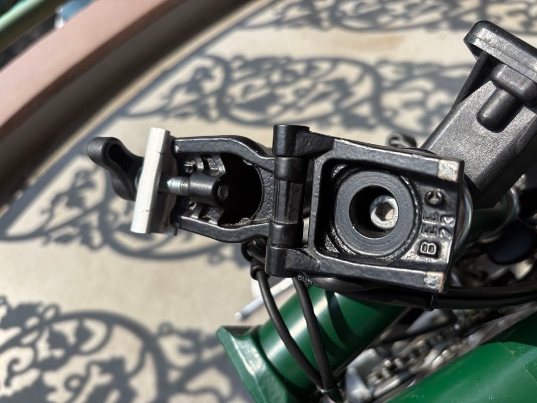 英国製 ブロンプトン M3R ハブダイナモ