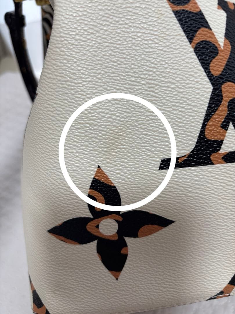 LOUIS VUITTON モノグラム ネオノエ　ジャングル