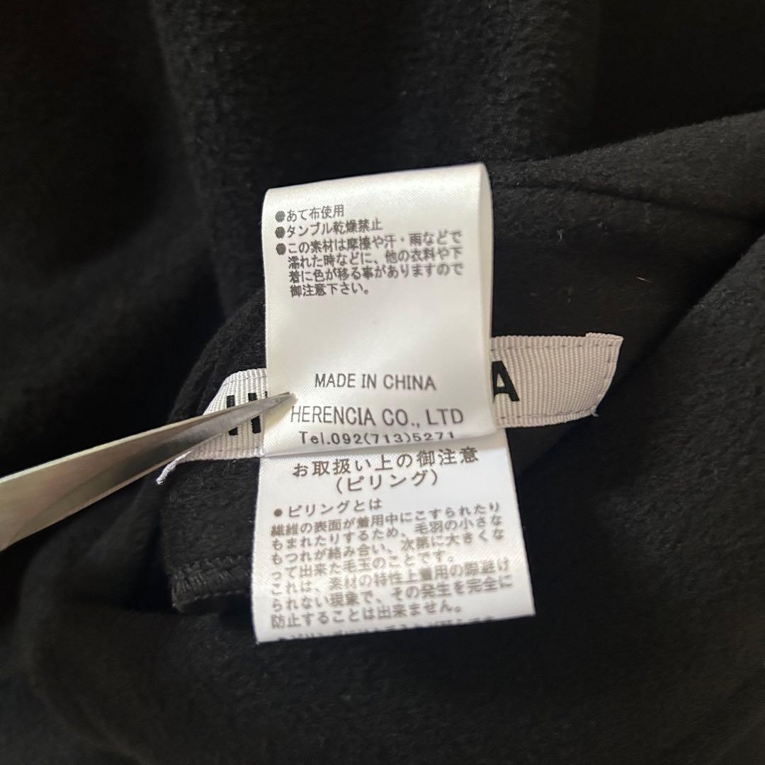 美品　HERENCIA シャギーリバーシブルポンチョ　ブラック